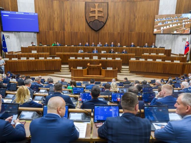 Tzv. lex atentát prerokuje parlament v skrátenom legislatívnom konaní