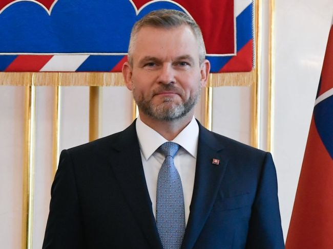 Prezident sa chce v úrade venovať vnútrospoločenským témam aj naprávať renomé Slovenska