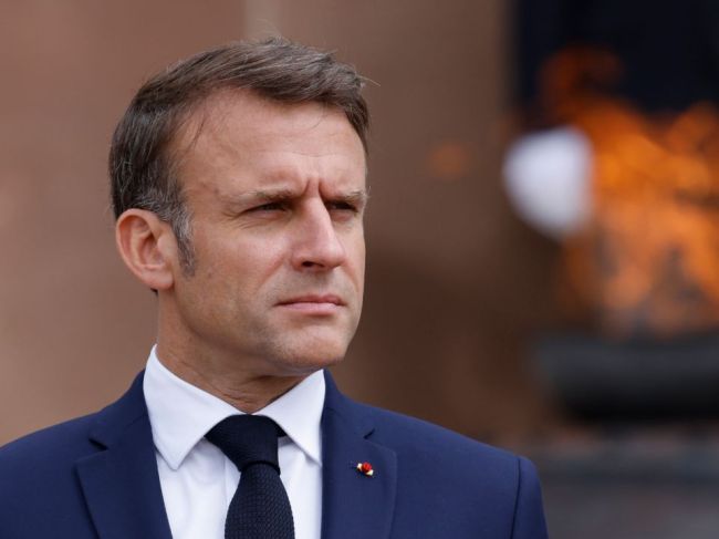 Analytik: Rozhodnutím vyhlásiť predčasné voľby Macron veľmi zariskoval