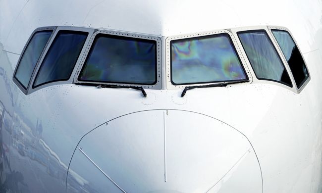Boeing 777 sa po nahlásení technickej chyby musel vrátiť na letisko v Amsterdame