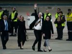 Julian Assange sa vrátil do Austrálie, na letisku ho vítali priaznivci