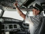 Prečo sú piloti vždy dohladka oholení? Tento dôvod vás prekvapí