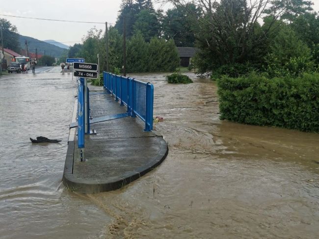 V Ubli vyhlásili tretí stupeň povodňovej aktivity