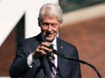 Clintonovci vraj vyzývajú na pokračovanie financovania Bidenovej kampane