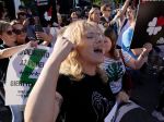 Tisíce Poliakov protestovali po neúspešnom hlasovaní o interrupciách