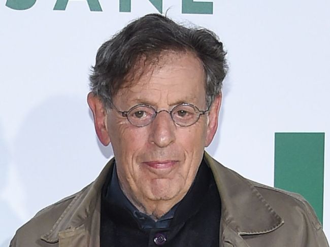 Americký skladateľ Philip Glass obvinil krymské divadlo z "pirátstva"