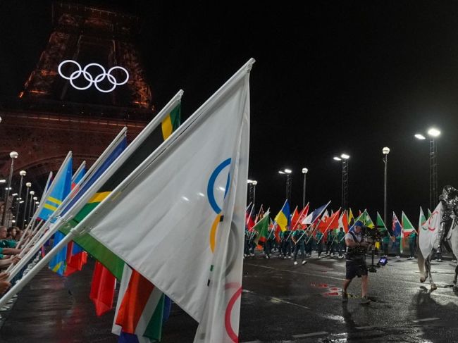 Rusko kritizuje otvárací ceremoniál OH v Paríži