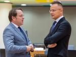 Szijjártó sa pýta Bruselu, či nežiadal od Kyjeva zastavenie tranzitu ropy
