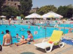 Vo štvrtok sa vrátia horúčavy, pre tieto oblasti platí výstraha