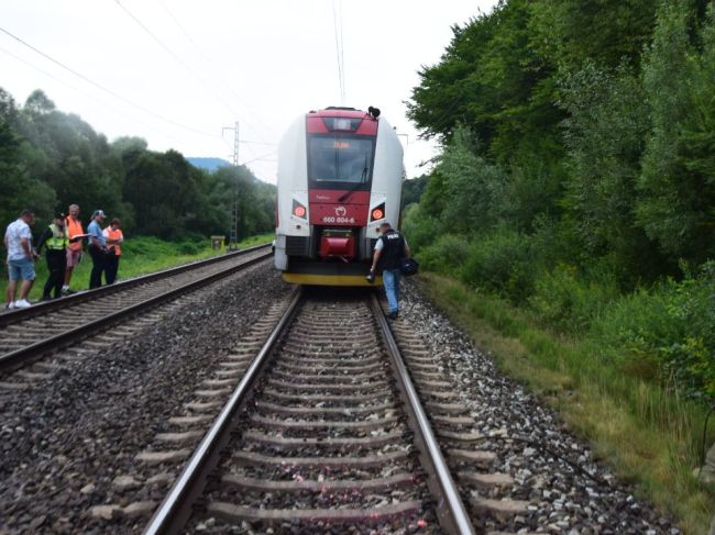 Rannú zrážku s vlakom neprežil 29-ročný muž