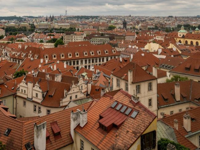 Slovensko v nedostupnosti vlastného bývania predbehla Česká republika