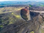 Etna opäť vybuchla, letisko v Catanii dočasne zatvorili