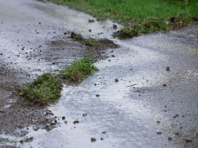 V štyroch okresoch platí najvyšší stupeň výstrahy pred povodňami