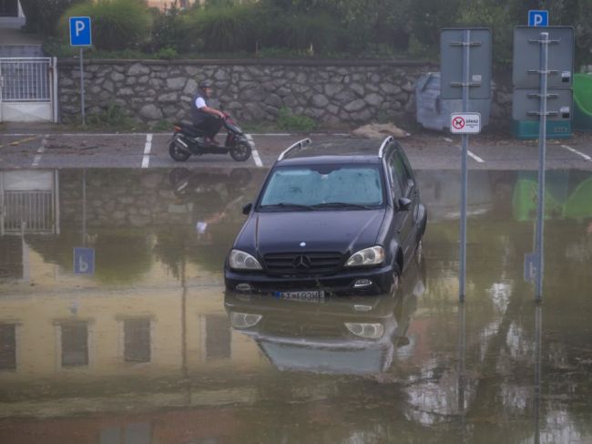 Čo robiť, ak vám zaplavilo auto? 