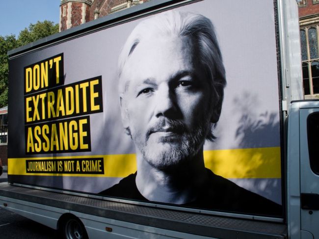 Zakladateľ WikiLeaks Assange prelomí mlčanie, v októbri vystúpi v Rade Európy