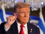 Trump ako exprezident sedemkrát telefonoval s Putinom, píše v knihe novinár