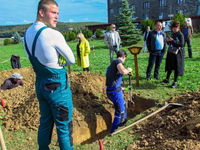 Na stretnutí pohrebníkov v Lučenci vytvorili nové slovenské rekordy