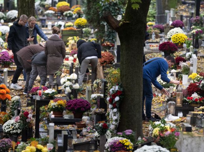 Mestská polícia upozorňuje na vyššie riziko vreckových krádeží počas Dušičiek