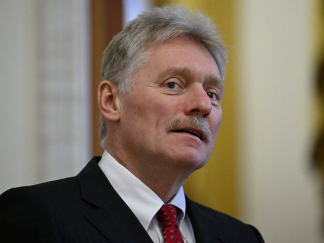 Peskov: Rusko vyzýva všetky strany konfliktu na Blízkom východe na zdržanlivosť