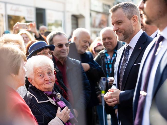 Najdôveryhodnejším politickým lídrom je podľa prieskumu Peter Pellegrini