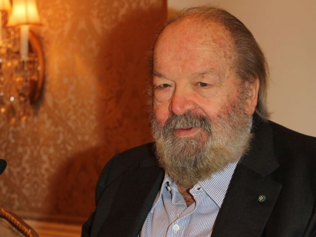 Pred 95 rokmi sa narodil Bud Spencer, herec impozantnej postavy a pästí