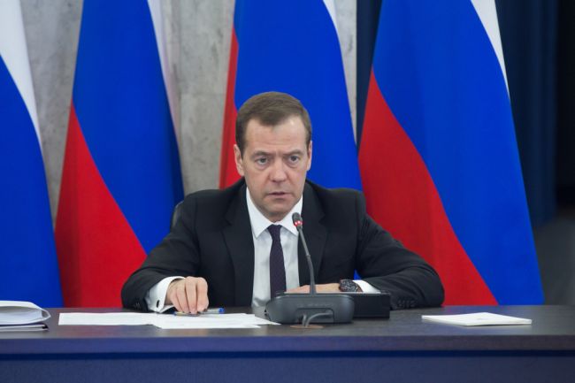 Medvedev varuje Spojené štáty pred jadrovým konfliktom