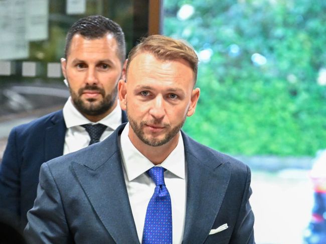 Šutaj Eštok: Do konca roka by mal prísť na vládu materiál o "covidovej amnestii"