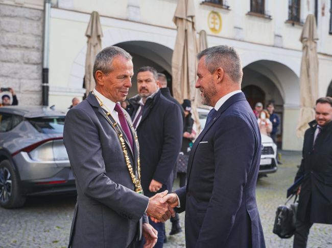 Prezident: V blízkom čase nás čaká diskusia o budúcnosti samospráv