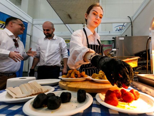 Na prácu v gastre už nebude potrebné osvedčenie o spôsobilosti