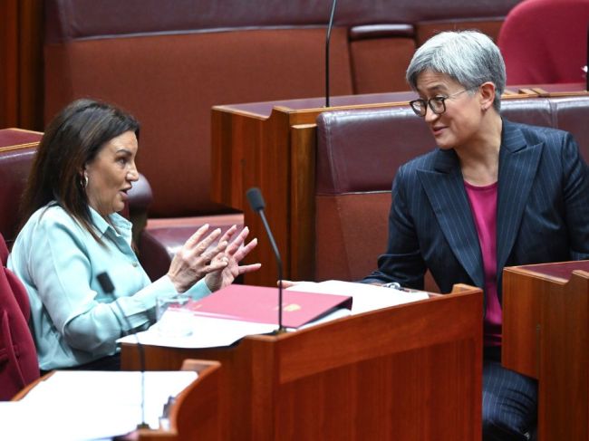 Austrálsky parlament schválil zákaz sociálnych sietí pre deti pod 16 rokov