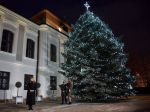 Nádvorie Prezidentského paláca bude zdobiť 12-metrový smrek