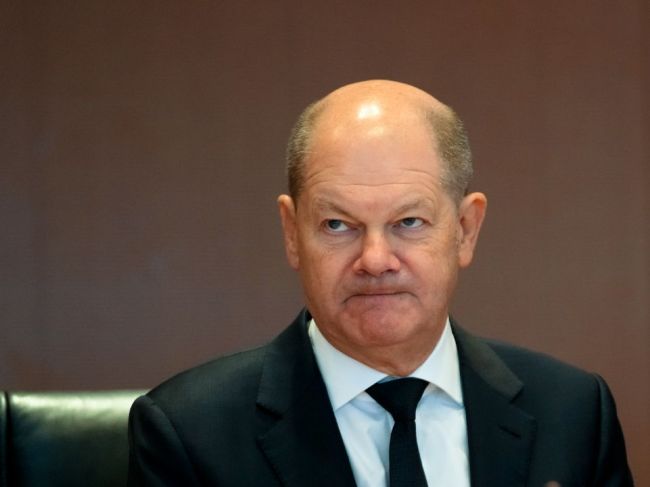 Scholz: Zatváranie závodov Volkswagenu v Nemecku nie je správna cesta