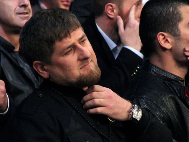 Ukrajinský dron zasiahol policajné kasárne v Čečensku, tvrdí Kadyrov