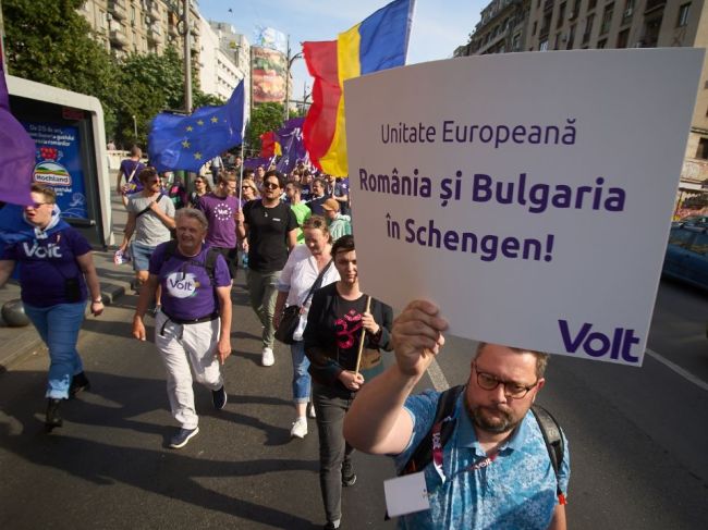 Schengen sa rozšíril, vstúpili doňho dve krajiny