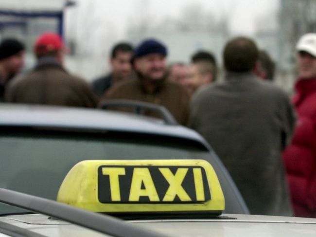 Zmena pre taxislužby: Toto zavádza ministerstvo dopravy