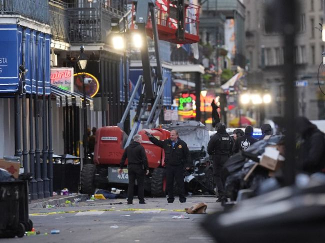 V New Orleans útočil muž z Texasu, v aute mal vlajku Islamského štátu