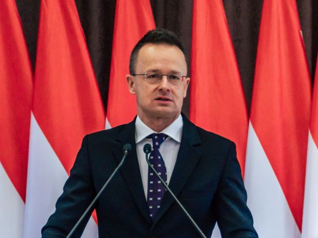 Szijjártó: Nepozvanie Maďarska na otvorenie poľského predsedníctva v EÚ je úbohé