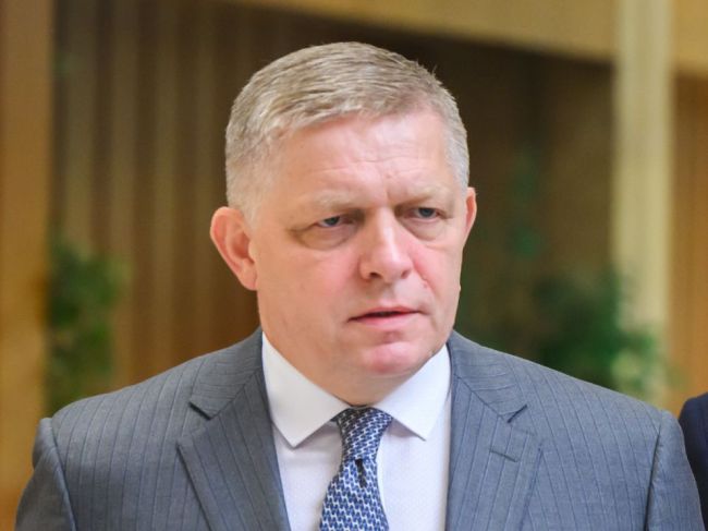 Robert Fico potvrdil cestu do Bruselu a diskusiu s opozíciou o Putinovi