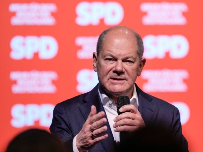 Scholz odmieta Trumpove požiadavky vyčleniť 5 percent z HDP na obranu