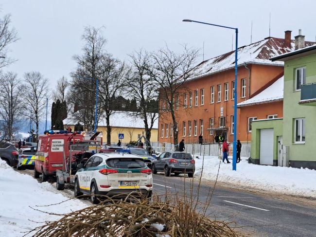 Slovenskí politici reagujú na útok v Spišskej Starej Vsi: Výzvy na súdržnosť a podporu