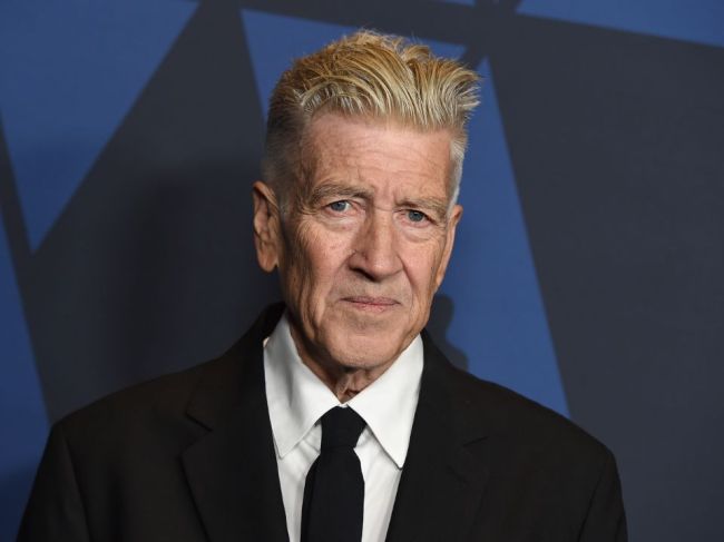 Zomrel kultový režisér David Lynch, tvorca Twin Peaks a Modrého zamatu