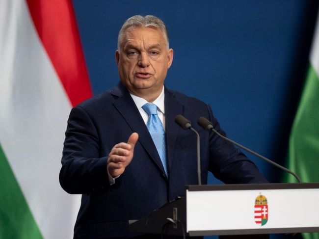 Orbán: Zajtra sa začína boj medzi USA a Bruselom