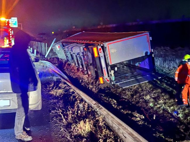 Vážna nehoda na diaľnici D1: Polícia hlási obmedzenia na niekoľko hodín