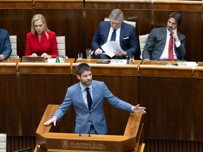 Opozičné strany PS, SaS a KDH opätovne podali návrh na odvolanie vlády