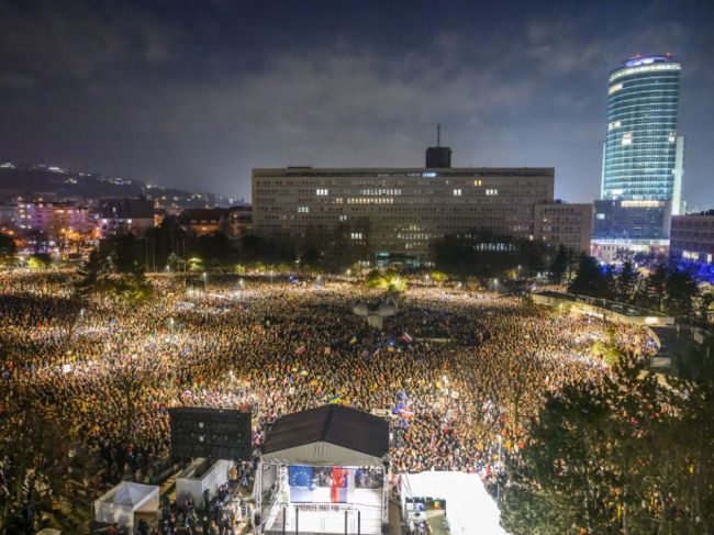 Na protest v Bratislave prišli desiatky tisíc ľudí