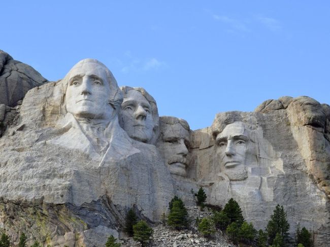 Objavil sa návrh, aby na horu Mount Rushmore pribudla aj Trumpova hlava