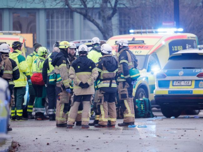 Streľba vo vzdelávacom centre vo Švédsku si vyžiadala "asi desať obetí"