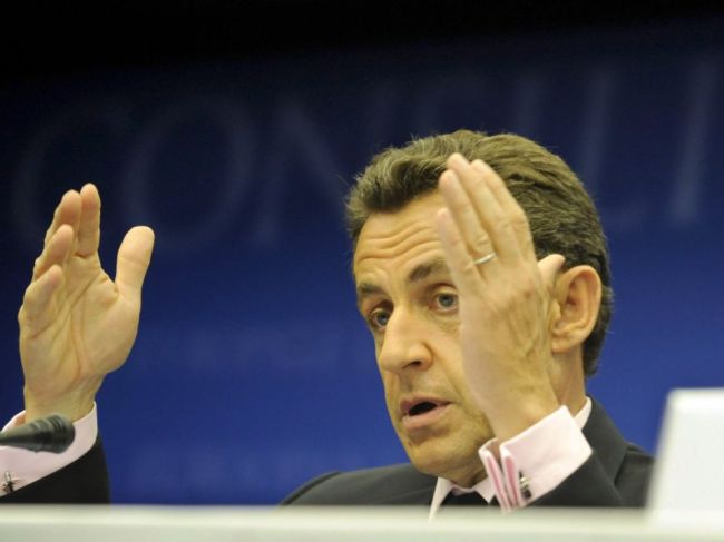 Odsúdený francúzsky exprezident Nicolas Sarkozy nebude komunikovať s médiami