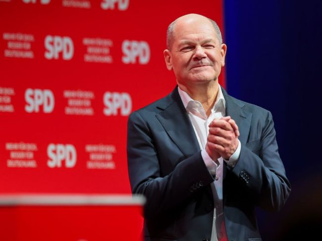 Nemecký kancelár Olaf Scholz odmieta znárodnenie elektrických sietí