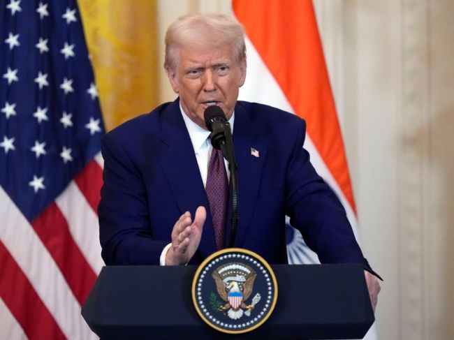 Trump: Clá na dovoz áut do USA môžu začať platiť už 2. apríla